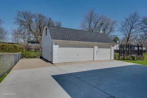 Exterior - 280 Springfield Ter, Des Plaines, IL 60018 photo 4 of 6