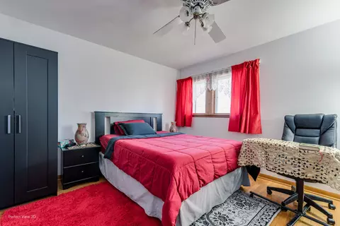 Bedroom - 280 Springfield Ter, Des Plaines, IL 60018 photo 3 of 6