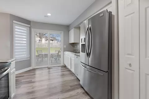 Kitchen - 1070 Division St, Geneva, IL 60134 photo 4 of 4