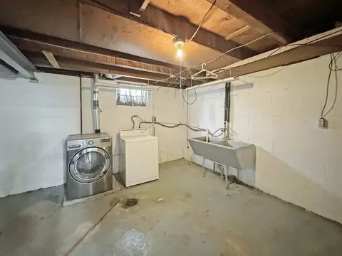 Other - 994 Monroe Dr, Freeport, IL 61032 photo 5 of 6