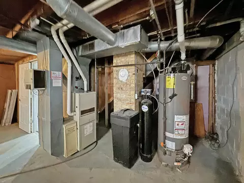 Other - 994 Monroe Dr, Freeport, IL 61032 photo 6 of 6