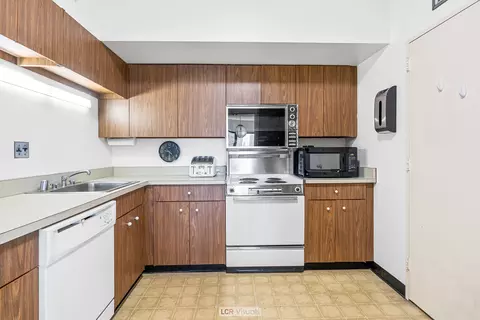Kitchen - 175 E Delaware Pl #4816, Chicago, IL 60611 photo 1 of 1