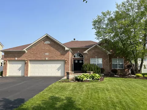 25224 W Zoumar Dr, Plainfield, IL 60586