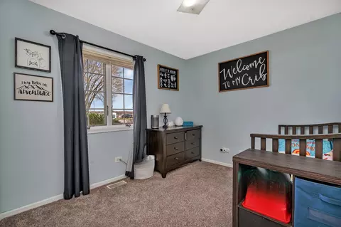 Bedroom - 2685 E Border St, Diamond, IL 60416 photo 5 of 5