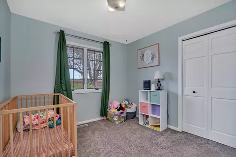 Bedroom - 2685 E Border St, Diamond, IL 60416 photo 4 of 5