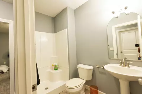 Bath - 2608 Fieldstone Ct, Normal, IL 61761 photo 6 of 6
