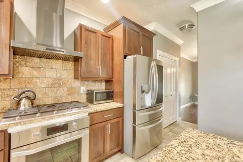 Kitchen - 2608 Fieldstone Ct, Normal, IL 61761 photo 2 of 4