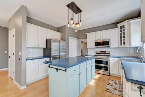 Kitchen - 333 Millstream Ln, Oswego, IL 60543 photo 2 of 2