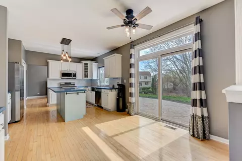 Kitchen - 333 Millstream Ln, Oswego, IL 60543 photo 1 of 2