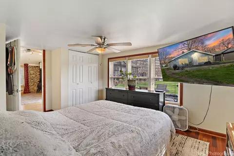 Bedroom - 2622 S Riverside Dr, Mchenry, IL 60050 photo 1 of 4