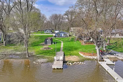 View/Area - 2622 S Riverside Dr, Mchenry, IL 60050 photo 5 of 7