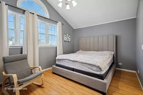 Bedroom - 633 Sutton Ct, Wheeling, IL 60090 photo 7 of 7