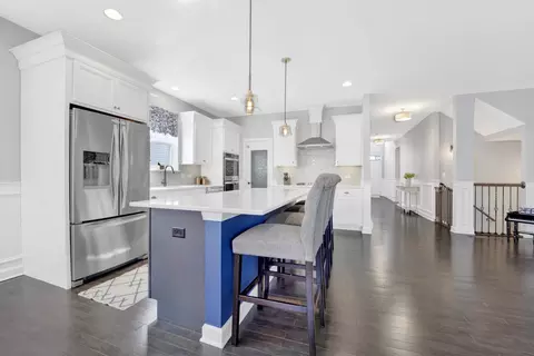 Kitchen - 746 Eagle Ct, Addison, IL 60101 photo 1 of 3
