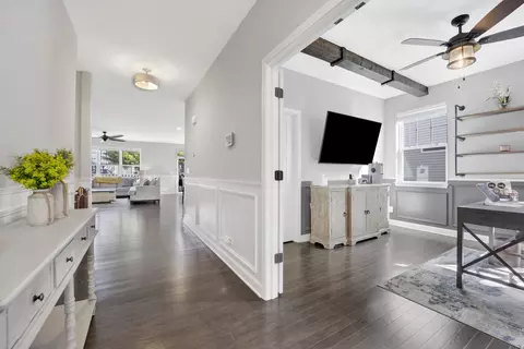Entry Way - 746 Eagle Ct, Addison, IL 60101 photo 1 of 3