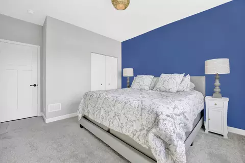Bedroom - 746 Eagle Ct, Addison, IL 60101 photo 2 of 10
