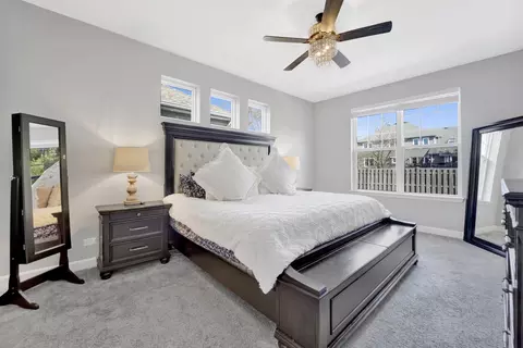 Bedroom - 746 Eagle Ct, Addison, IL 60101 photo 3 of 10