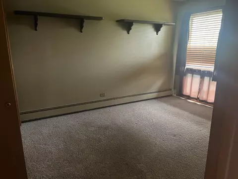 Bedroom - 5565 155th St, Oak Forest, IL 60452 photo 2 of 3
