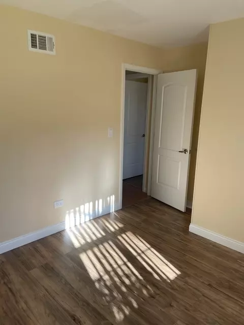 Other - 652 Hale Ct, Wheeling, IL 60090 photo 4 of 7