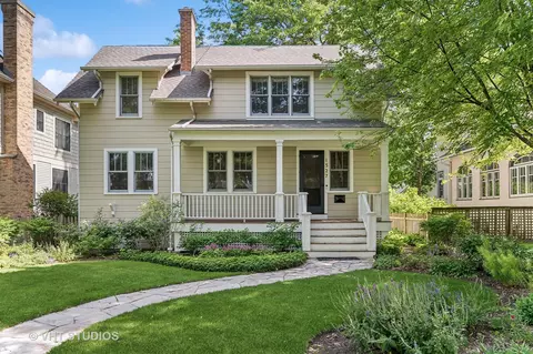1527 Central Ave, Wilmette, IL 60091
