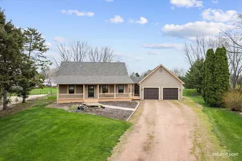 519 Hickory Cir, Lake Holiday, IL 60552