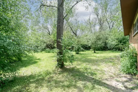 Exterior - 4505 Maple Ave, Matteson, IL 60443 photo 2 of 5