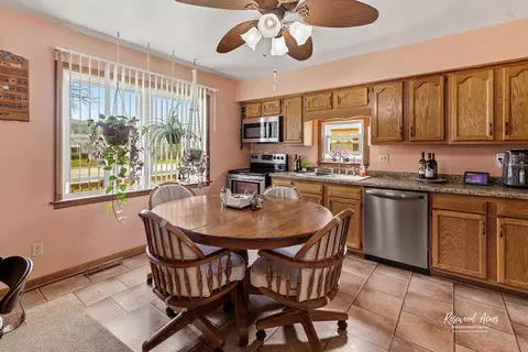 Kitchen - 573 S Curtis Ave, Kankakee, IL 60901 photo 1 of 3