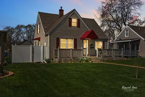 Exterior - 573 S Curtis Ave, Kankakee, IL 60901 photo 2 of 8