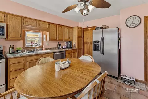 Kitchen - 573 S Curtis Ave, Kankakee, IL 60901 photo 2 of 3