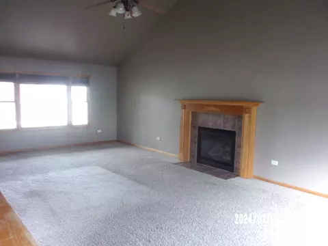 Living - 1306 E Heather Rd, Bourbonnais, IL 60914 photo 2 of 2