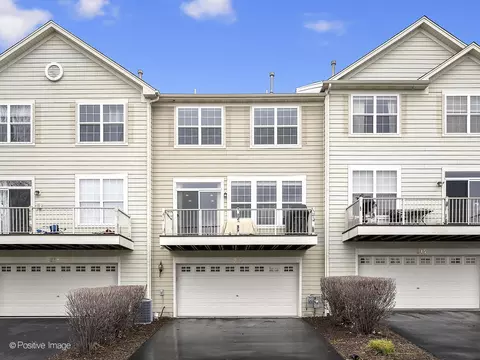 Exterior - 216 Cassidy Ln, Elgin, IL 60124 photo 3 of 4
