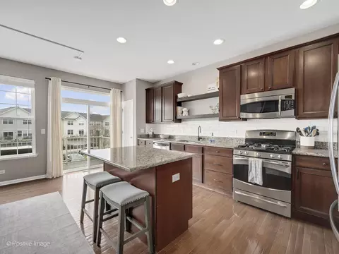 Kitchen - 216 Cassidy Ln, Elgin, IL 60124 photo 1 of 3
