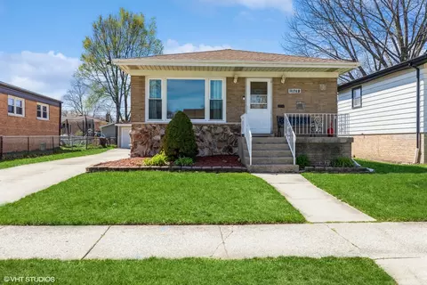 11748 S Tripp Ave, Alsip, IL 60803