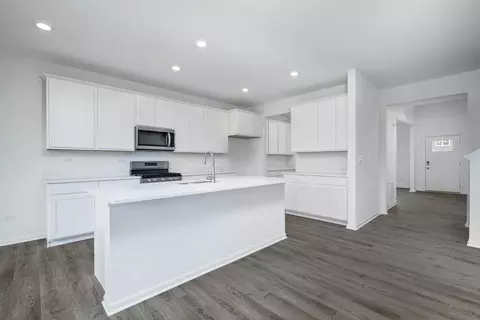 1303 Wake Robin Ln, Bartlett, IL 60103 photo 5
