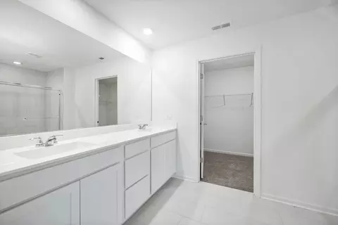 1303 Wake Robin Ln, Bartlett, IL 60103 photo 15