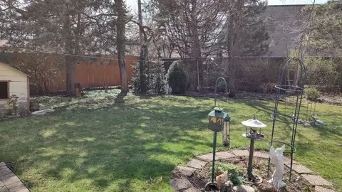 30 Crescent Dr, Glenview, IL 60025 photo 6