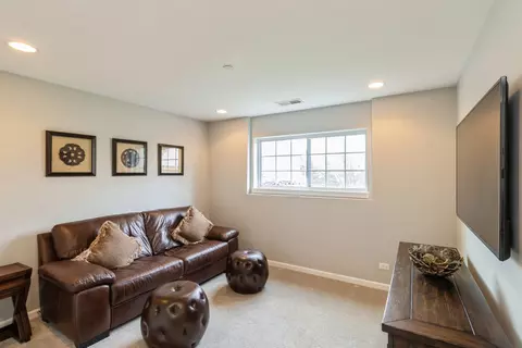 307 Lexington Ln, Rolling Meadows, IL 60008 photo 15