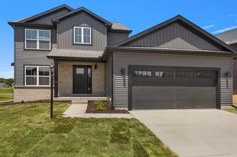 6 Prairie Trl, Monticello, IL 61856