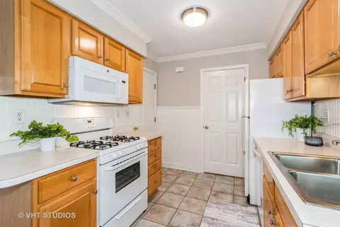 1484 Timber Trl, Wheaton, IL 60189 photo 4