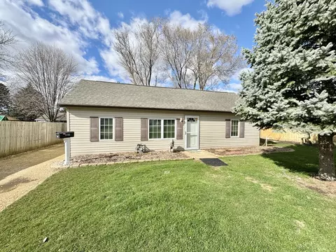 505 W 9th St, Belvidere, IL 61008