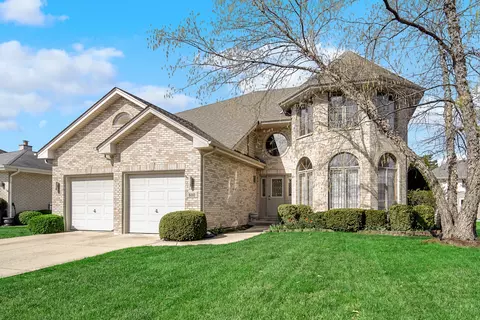 600 N Veterans Pkwy, Addison, IL 60101