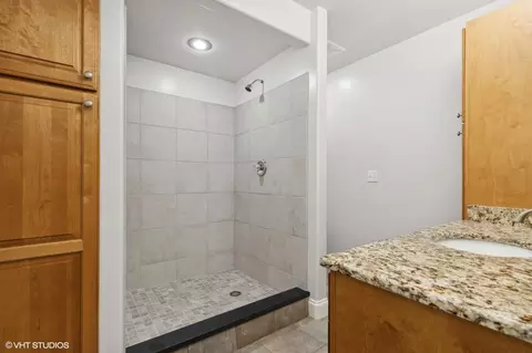 Bath - 3604 Brighton Pl, Mchenry, IL 60050 photo 3 of 3