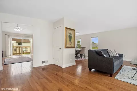 Living - 3604 Brighton Pl, Mchenry, IL 60050 photo 2 of 2