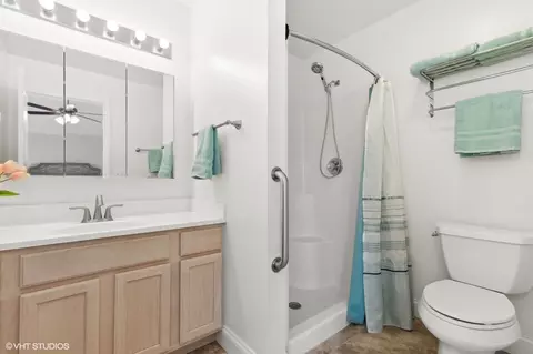 Bath - 3604 Brighton Pl, Mchenry, IL 60050 photo 1 of 3