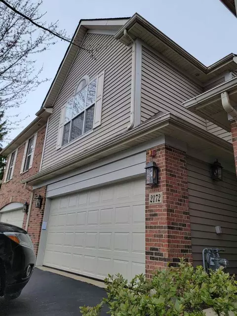 2172 Yale Cir, Hoffman Estates, IL 60192 photo 1