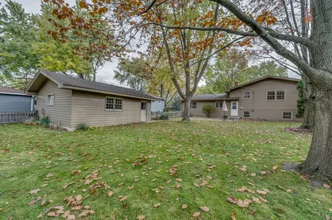 1021 Emerald Dr, Naperville, IL 60540 photo 27