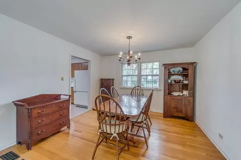 1021 Emerald Dr, Naperville, IL 60540 photo 9