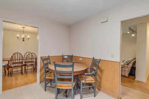 1021 Emerald Dr, Naperville, IL 60540 photo 11