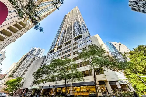 30 E Huron St #2101, Chicago, IL 60611
