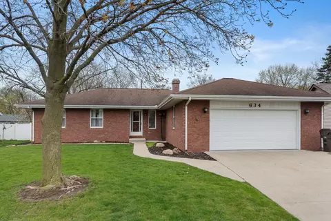 634 Briarcliff Dr, Rantoul, IL 61866
