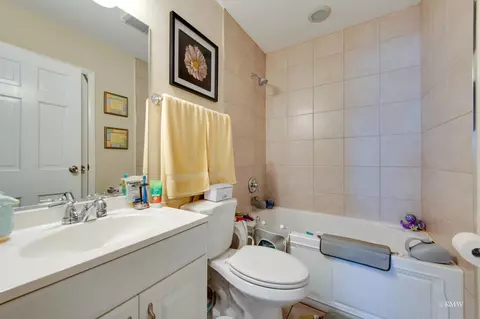 1760 Chippendale Rd, Hoffman Estates, IL 60195 photo 15